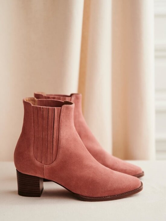 Sezane Shoes - Sézane Jules in Blush Suede Chelsea Ankle Boots — Size 8 (FR 39)